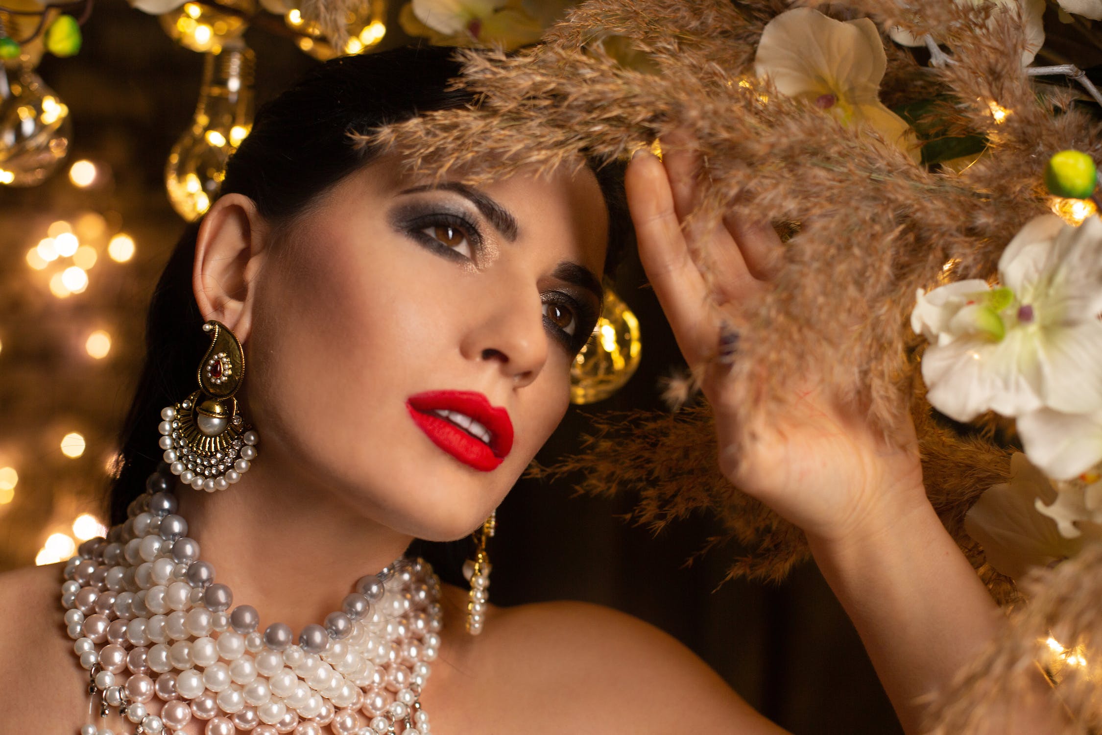 Dropping Party Makeup Looks to Turn Heads